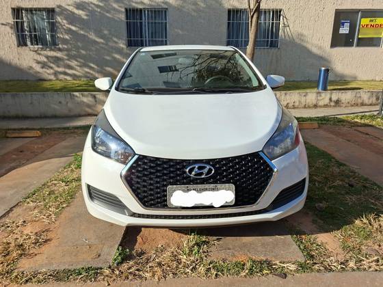 HYUNDAI HB20 1.0 COMFORT PLUS 12V FLEX 4P MANUAL HYUNDAI HB20 1.0 COMFORT PLUS 12V FLEX 4P MANUAL